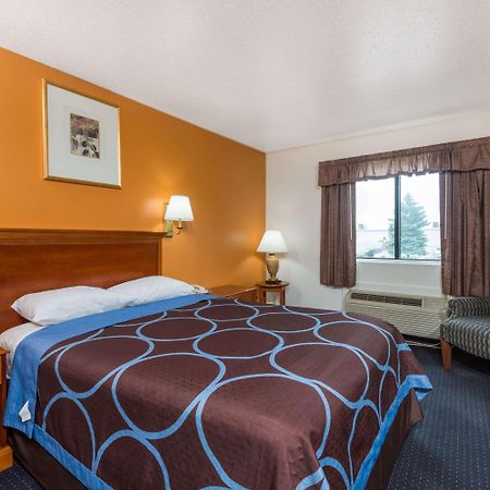 Hotel Super 8 By Wyndham Hartford Exterior foto