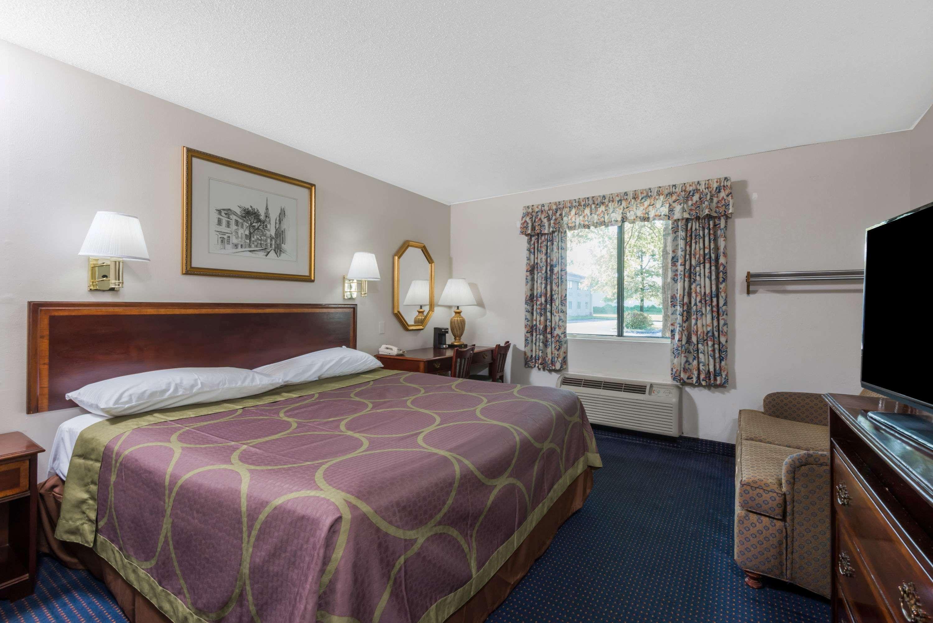 Hotel Super 8 By Wyndham Hartford Exterior foto