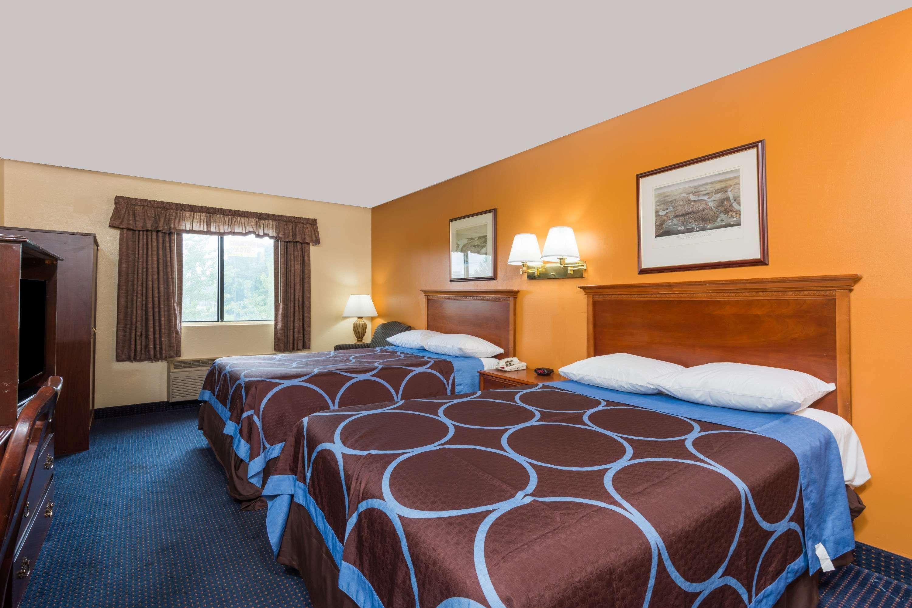 Hotel Super 8 By Wyndham Hartford Exterior foto